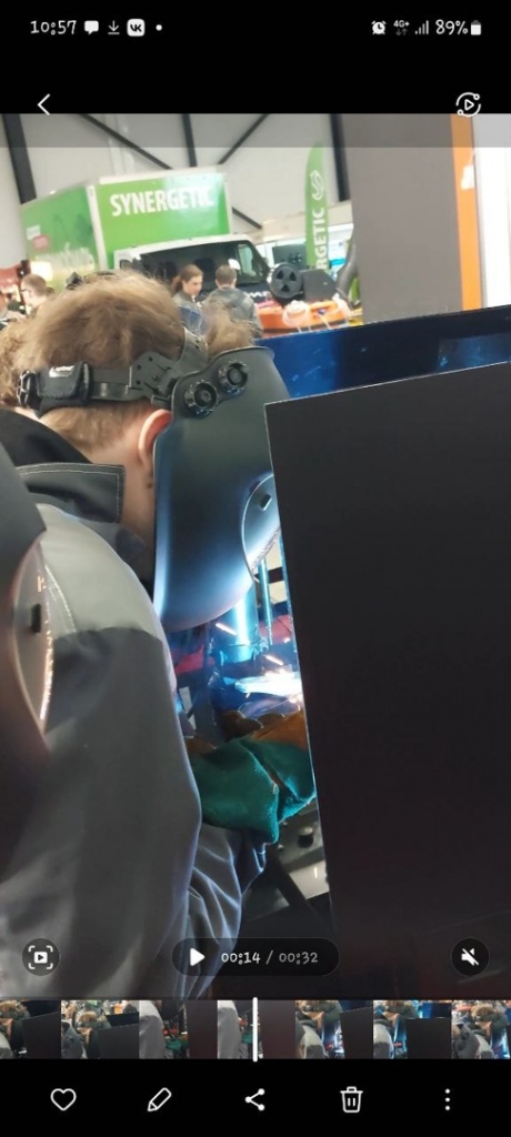4 .jpg